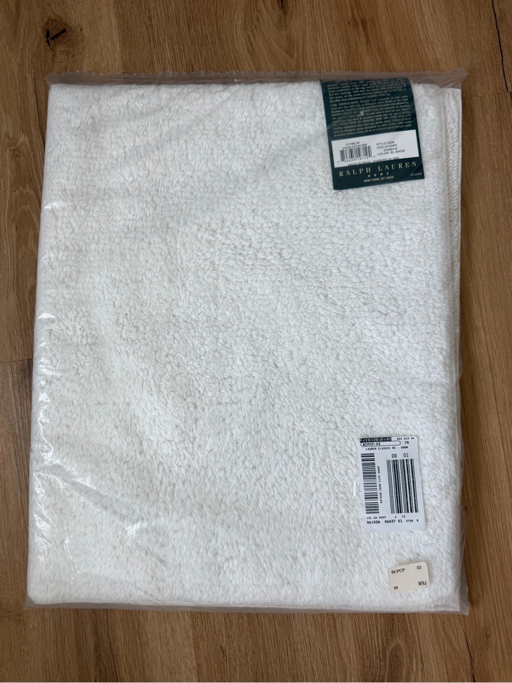 Ralph Lauren Plush White Bath Towel